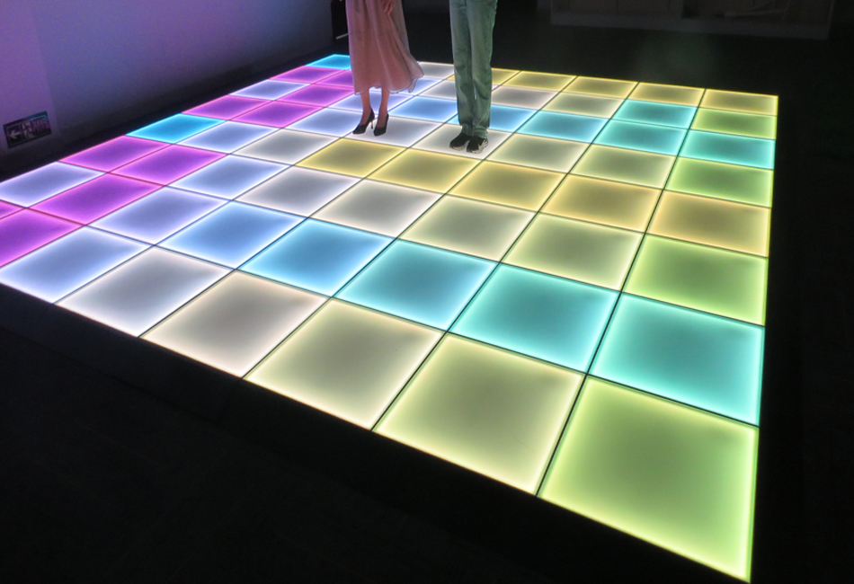  Tapis de piste de danse LED pour événement de scène DJ Disco portable facile à installer