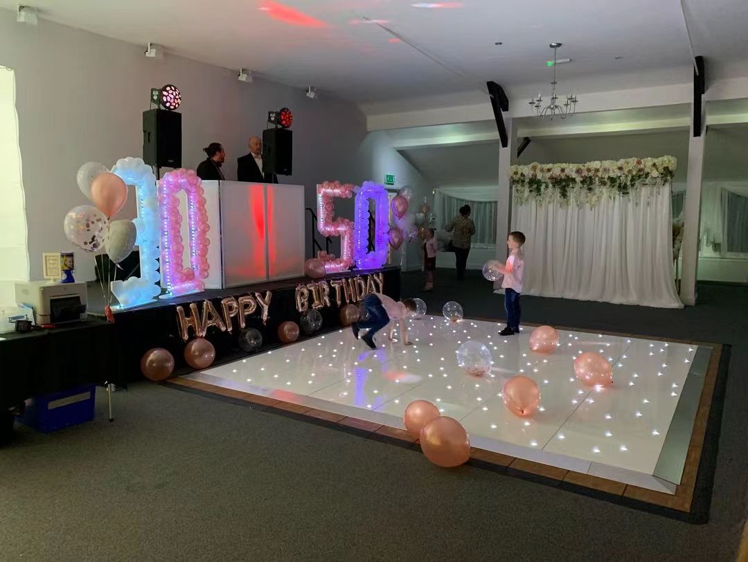 Led Twinkle Starlit Portable Event Light Up Mat Miroir Magnétique De Mariage Blanc Led Dancing Floor À Vendre